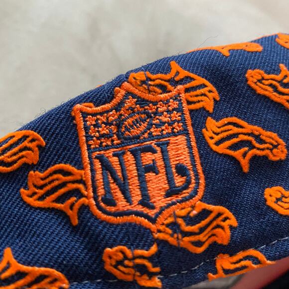 NFL Reebok Denver Broncos Flocked Logo Hat Fitted Size 7 New with Tags - Picture 6 of 9